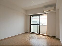 JR奈良線 東福寺駅 徒歩10分の賃貸マンション 2階1Kのリビング/ダイニング