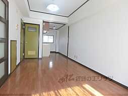 京阪京津線 御陵駅 徒歩8分の賃貸マンション 1階2DKのリビング/ダイニング