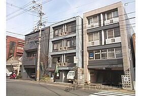 コーポアドヴァンス 201 ｜ 京都府京都市伏見区深草秡川町（賃貸マンション3LDK・2階・88.00㎡） その1