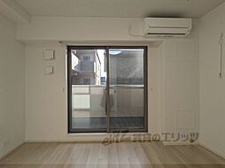 京阪本線 墨染駅 徒歩1分の賃貸アパート 2階1Kのリビング/ダイニング