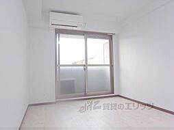 フラッティ千本今出川 501 5階1Kのリビング/ダイニング