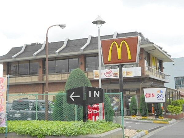 画像21:マクドナルド　金閣寺店まで440メートル