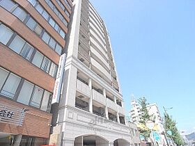 京都府京都市下京区五条通油小路西入小泉町（賃貸マンション1K・10階・34.33㎡） その1