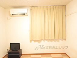 レオパレスウエストI 2階1Kのリビング/ダイニング