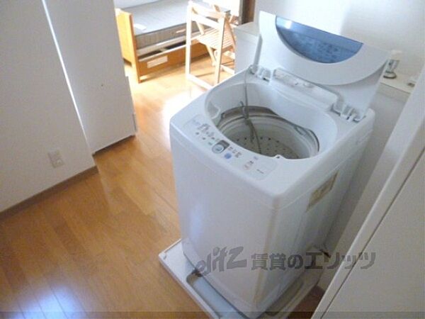 画像23:洗濯機置場