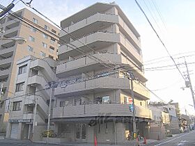 京都府京都市上京区日暮通丸太町上る西入西院町（賃貸マンション1DK・3階・36.42㎡） その1