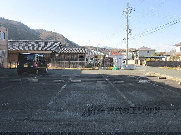 駐車場：駐車場