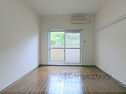 京阪本線 出町柳駅 バス9分 北白川仕伏町下車 徒歩1分の賃貸マンション 1階1Kのリビング/ダイニング