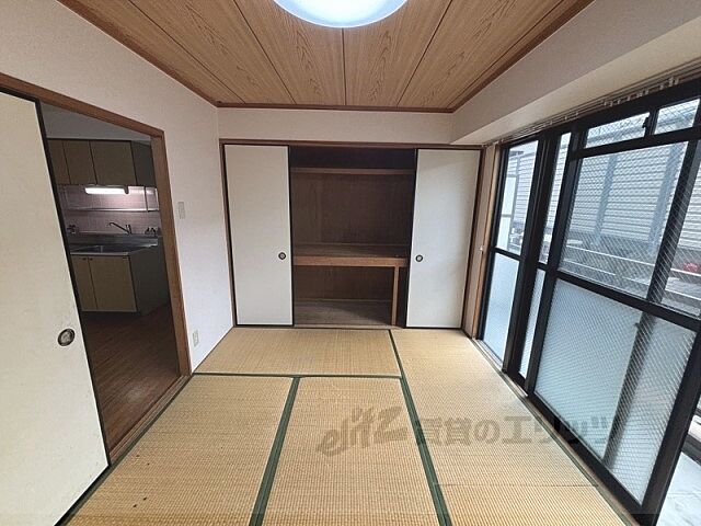 寝室