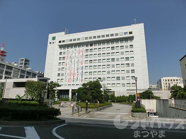 画像17:松山市役所（953m）