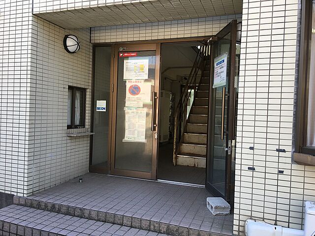 6 / 15