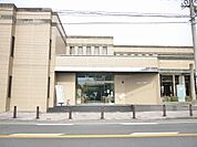 鳥栖市立図書館(650m)