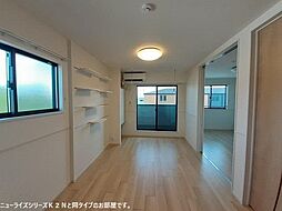 スカイブルーB 201 2階2LDKのリビング/ダイニング