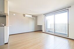 ジャヌー元今泉 3階1LDKのリビング/ダイニング