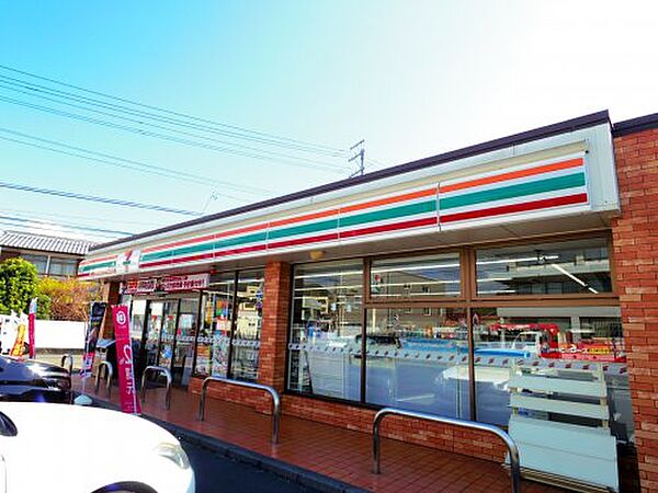 画像10:【コンビニエンスストア】セブンイレブン 静岡安東3丁目店まで676ｍ