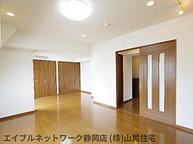 静岡県静岡市葵区上石町（賃貸マンション1LDK・8階・69.67㎡） その17