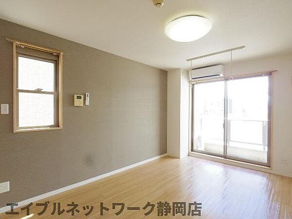 静岡県静岡市葵区研屋町(賃貸マンション1K・8階・24.05㎡)の写真 その3