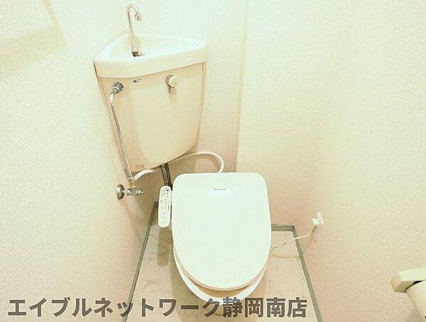 画像8:温水洗浄便座付きトイレ♪ 