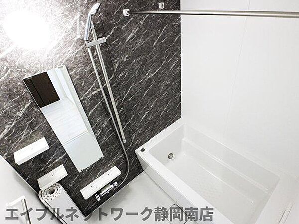画像28:落ち着いた空間のお風呂です