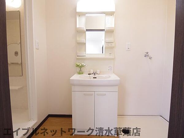 画像7:スペースが確保できる洗面所です