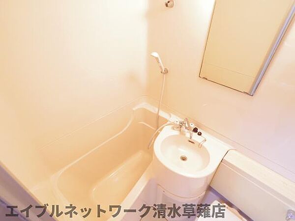 画像18:スペースが確保できる洗面所です