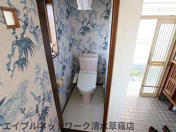 清潔感のあるトイレです