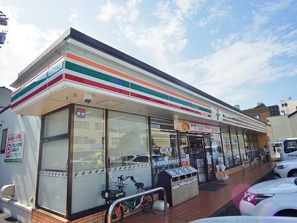 画像19:【コンビニエンスストア】セブンイレブン 清水江尻東1丁目店まで886ｍ