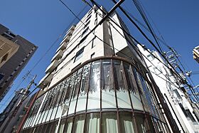 大阪府大阪市西区南堀江１丁目22番6号（賃貸マンション2K・4階・33.75㎡） その1