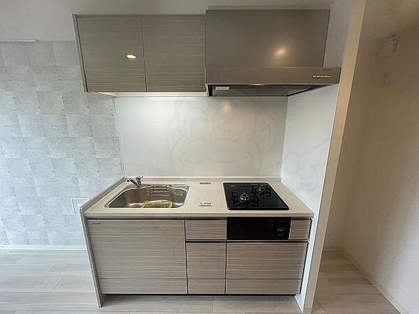 GLUCKMAISON/S-EBIE XI