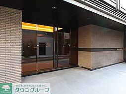 16 / 19