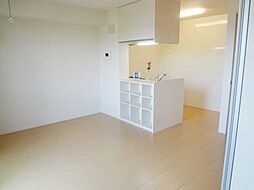 多摩都市モノレール 玉川上水駅 バス15分 新海道下車 徒歩5分の賃貸アパート 2階2LDKのリビング/ダイニング