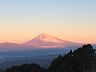 その他：【富士山】夕暮れ時に赤く染まる「赤富士」。壮大な富士山の景色を楽しむことができます。