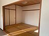 その他：【和室】リビングから直結の和室。客間にもピッタリです。