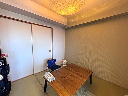 【和室】寛ぎの和室約4.5帖。