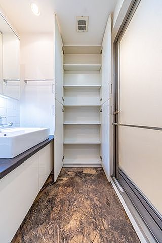 収納 グランスイート東京 8階/-