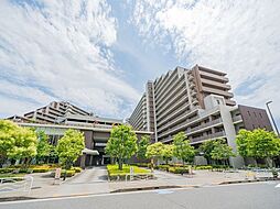 安心感のある24時間有人管理×多彩な共用施設の大規模マンション
