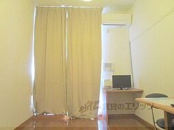 京都市営烏丸線 丸太町駅 徒歩11分の賃貸アパート 2階1Kのリビング/ダイニング