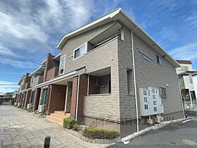 ヴィラ・モンセラート 102 ｜ 滋賀県彦根市中藪町（賃貸アパート1LDK・1階・50.07㎡） その1