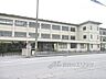 周辺：立佐和山小学校まで2100メートル