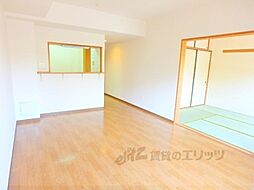 JR湖西線 おごと温泉駅 徒歩18分の賃貸マンション 2階3LDKのリビング/ダイニング