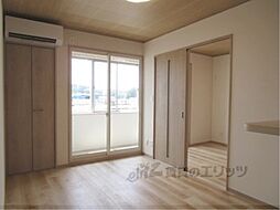 ＣＡ彩り 2階1LDKのリビング/ダイニング