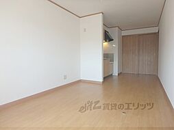 レフィナード 105 1階2LDKのリビング/ダイニング