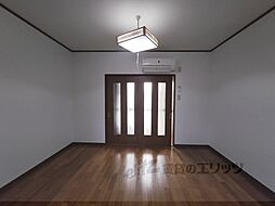 マンションローレル 16 1階1Kのリビング/ダイニング