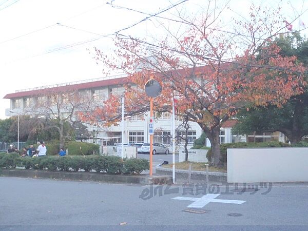 京都府立洛西高等学校まで950メートル