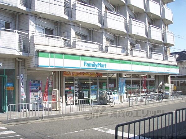 画像23:ファミリーマート　竹田駅前店まで750メートル