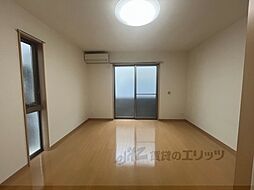 JR山陰本線 嵯峨嵐山駅 徒歩13分の賃貸アパート 1階1Kのリビング/ダイニング