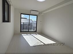 JR山陰本線 丹波口駅 徒歩8分の賃貸マンション 3階1Kのリビング/ダイニング