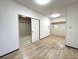 タマソウビル 5階2LDKのリビング/ダイニング