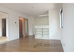 阪急京都本線 西院駅 バス25分 梅ノ宮神社前下車 徒歩2分の賃貸アパート 2階2LDKのリビング/ダイニング