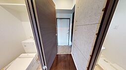 玄関（反転の3号タイプの写真です。※現況優先です。）